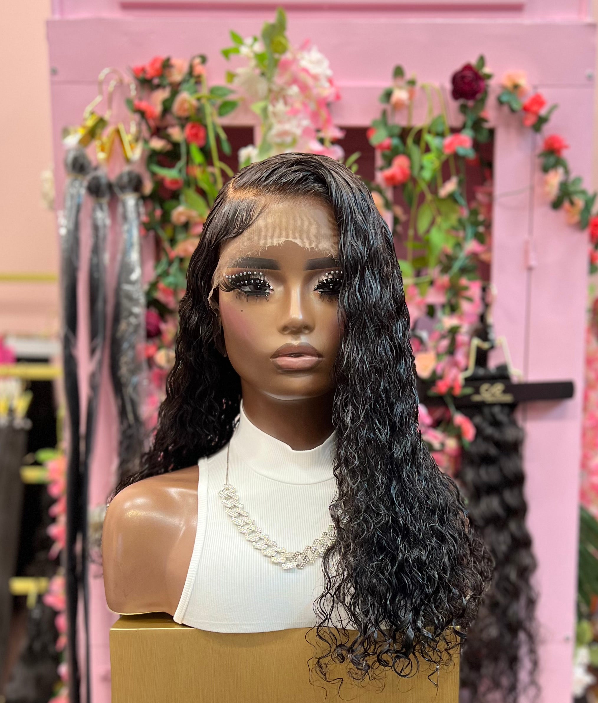 18" Curly HD Frontal Wig